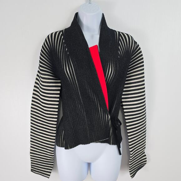 Tory Burch Runway Plaited Rib Shawl Cardigan Black Vanilla Flower Wrap XL NWT - Picture 3 of 13